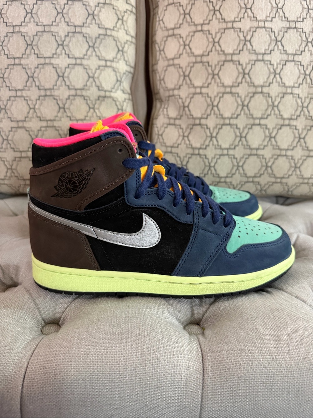 Jordan 1 Retro High - Tokyo Bio Hack Used Size 8 Mens - Picture 3 of 4